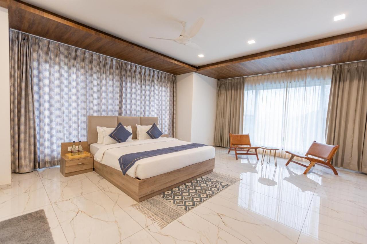 Suramya-A Luxury Boutique Hotel ウダイプル エクステリア 写真